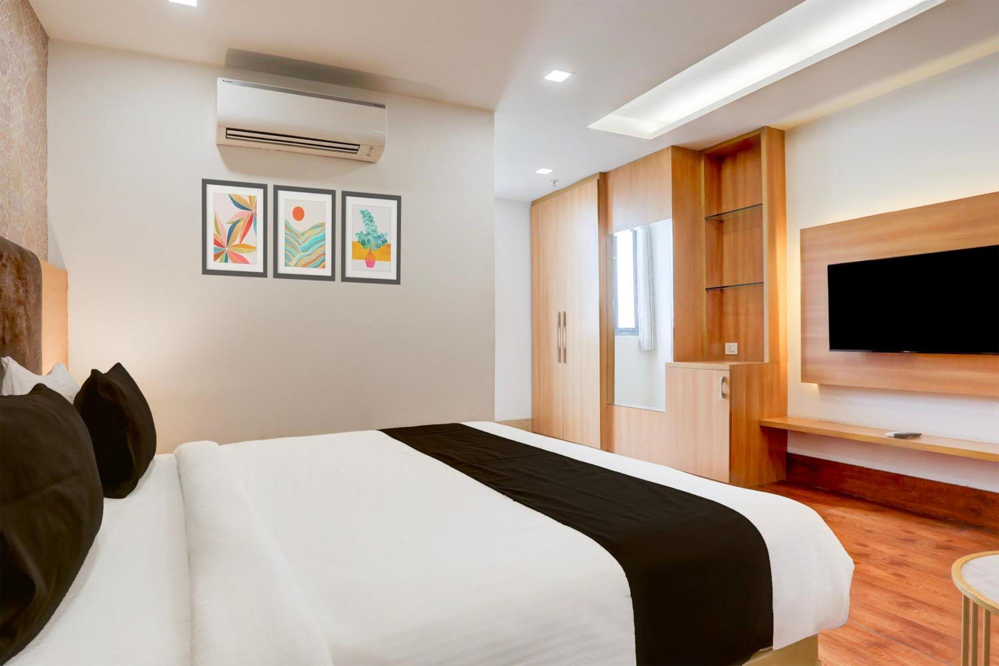 Palette Calista Premium Resort Samalkha Exterior foto