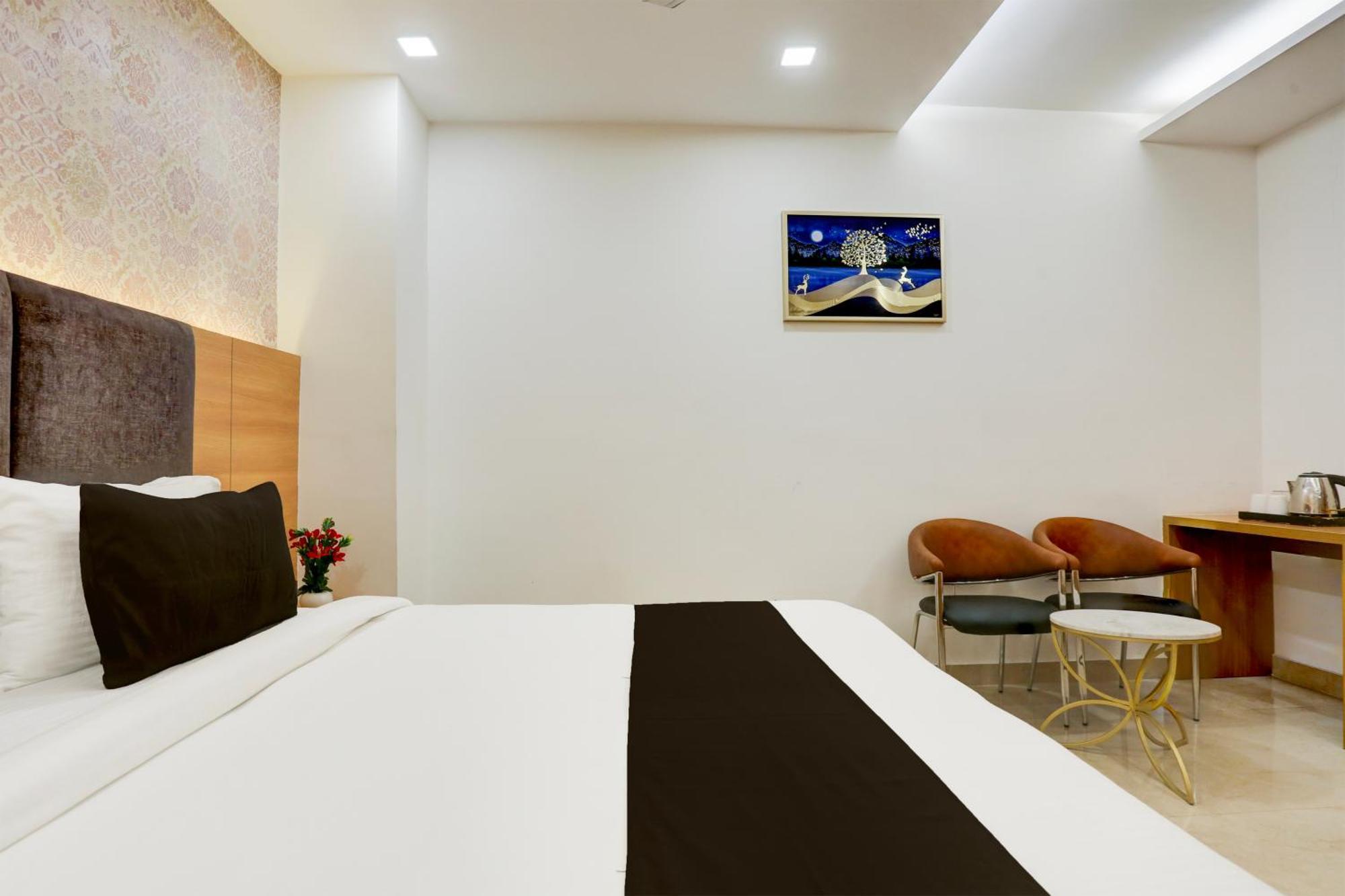 Palette Calista Premium Resort Samalkha Exterior foto